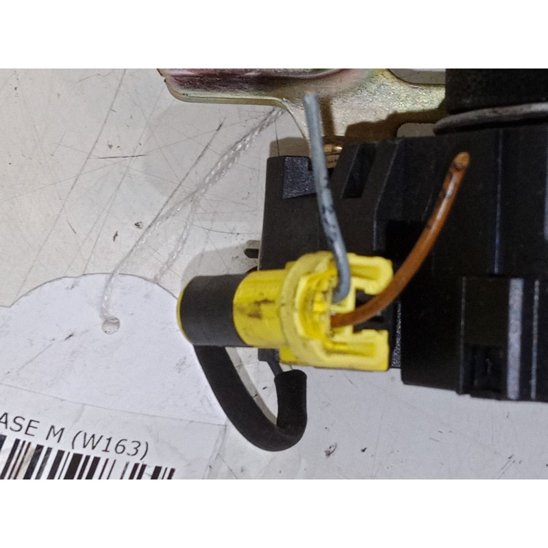 Recambio de cinturon seguridad trasero derecho para mercedes-benz clase m (w163) ml 400 cdi (163.128) referencia OEM IAM   