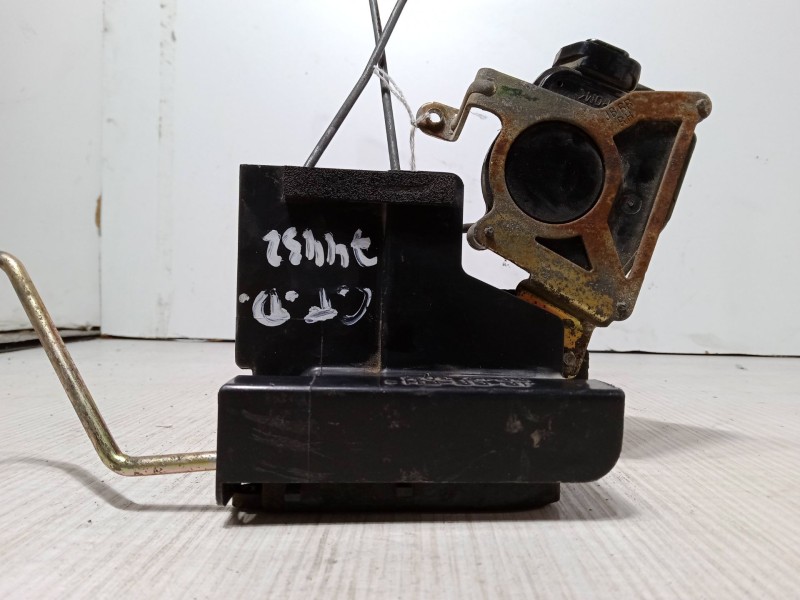 Recambio de cerradura puerta trasera derecha para hyundai accent iii sedán (mc) 1.4 gl referencia OEM IAM   