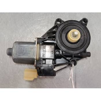 MOTOR ELEVALUNA DELANTERO DERECHO 0130822407 