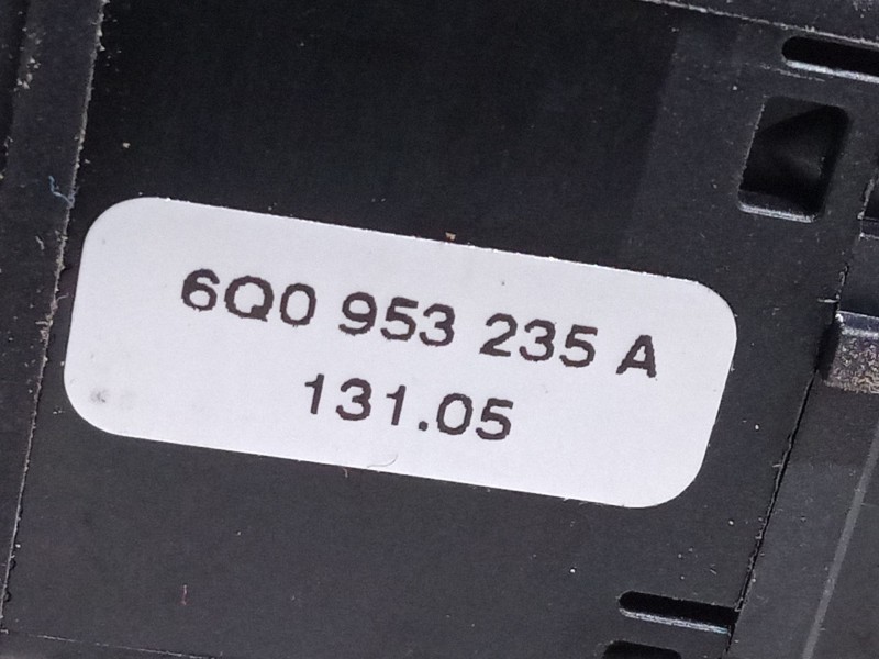 Recambio de warning para volkswagen polo iv sedán (9a4, 9a2, 9n2, 9a6) 1.4 referencia OEM IAM   