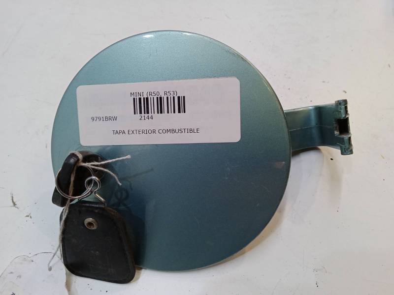 TAPA EXTERIOR COMBUSTIBLE 