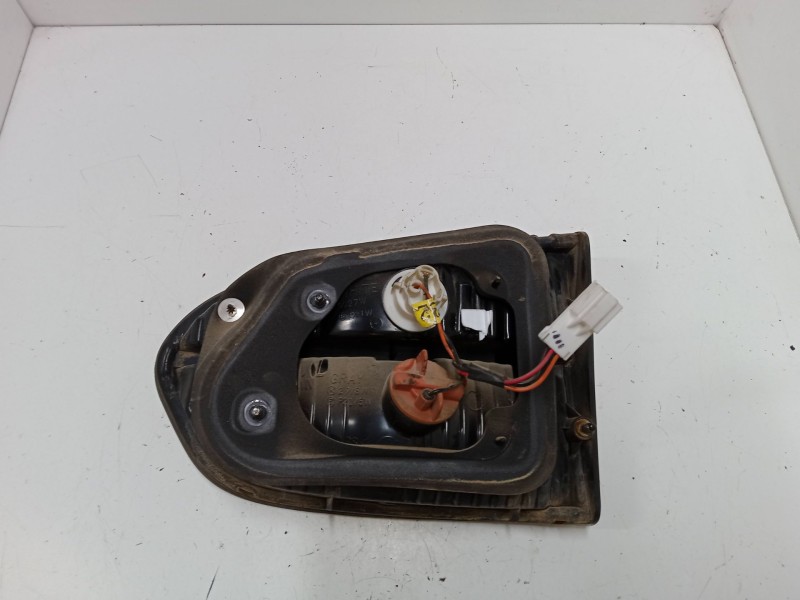 Recambio de piloto trasero porton izquierdo para hyundai h-1 / starex autobús (a1) 2.5 tci referencia OEM IAM   