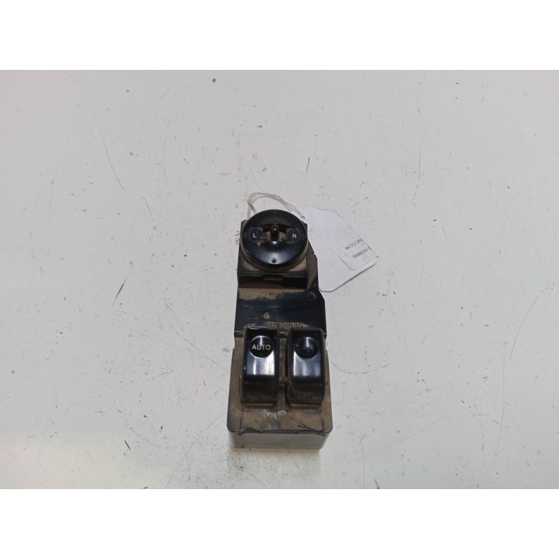 Recambio de mando elevalunas delantero izquierdo para hyundai h-1 / starex autobús (a1) 2.5 tci referencia OEM IAM   