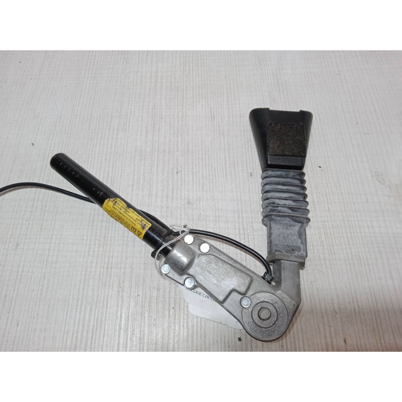 Recambio de anclaje con pretensor delantero derecho para opel vectra b (j96) 1.8 i 16v (f19) referencia OEM IAM   