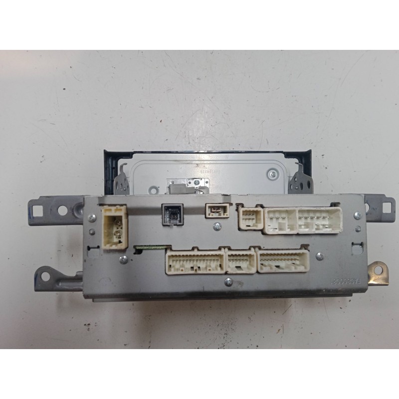 Recambio de pantalla multifuncion para toyota auris (_e18_) 1.8 hybrid (zwe186_) referencia OEM IAM 8614002360  10R038055