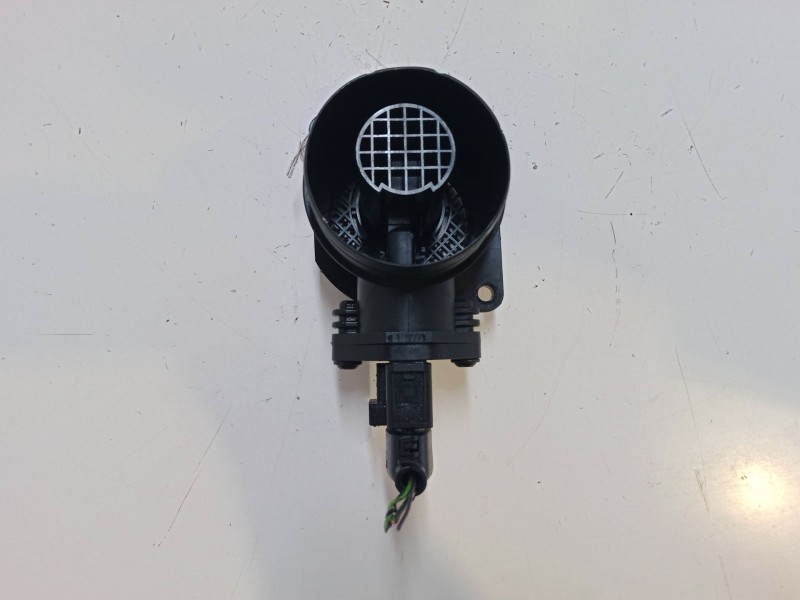 Recambio de caudalimetro para skoda octavia ii combi (1z5) 1.9 tdi referencia OEM IAM 03890646B  