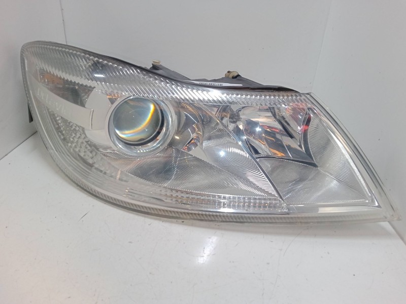Recambio de faro derecho para skoda octavia ii combi (1z5) 1.9 tdi referencia OEM IAM 1Z1941018S  