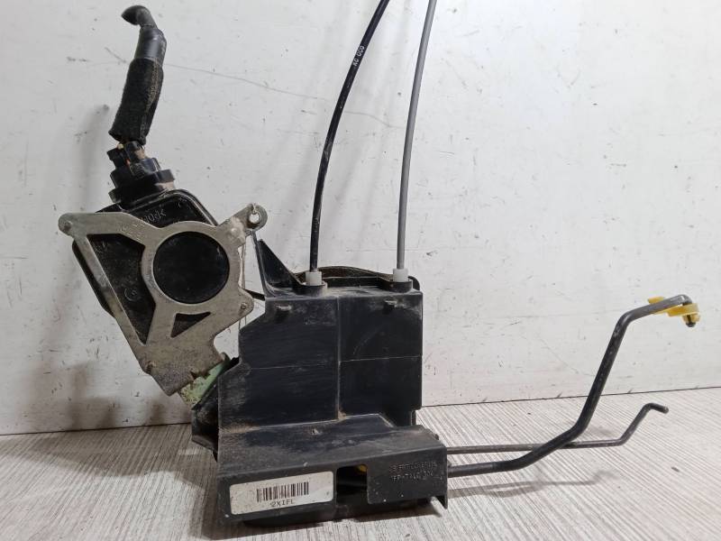 CERRADURA PUERTA DELANTERA IZQUIERDA 