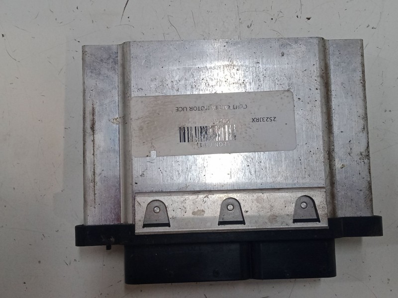 Recambio de centralita motor uce para seat leon (5f1) 1.4 tsi referencia OEM IAM 04E907309BH 0261S12609 1039S81922