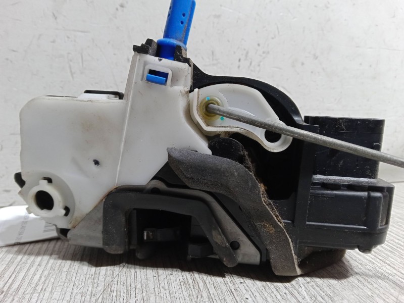 Recambio de cerradura puerta delantera derecha para opel astra j (p10) 1.7 cdti (68) referencia OEM IAM   