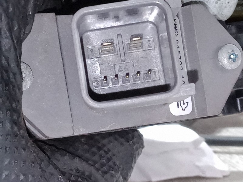 Recambio de elevalunas electrico delantero izquierdo para opel astra j (p10) 1.7 cdti (68) referencia OEM IAM   