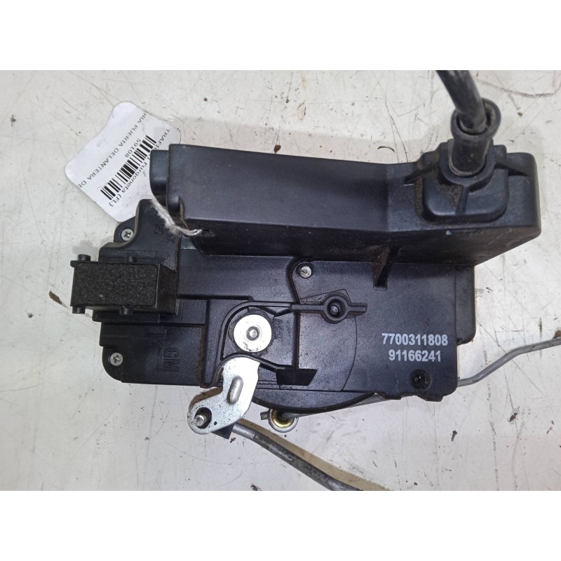 Recambio de cerradura puerta delantera derecha para renault trafic ii furgoneta (fl) 2.0 dci 115 (fl01, fl0u) referencia OEM IAM