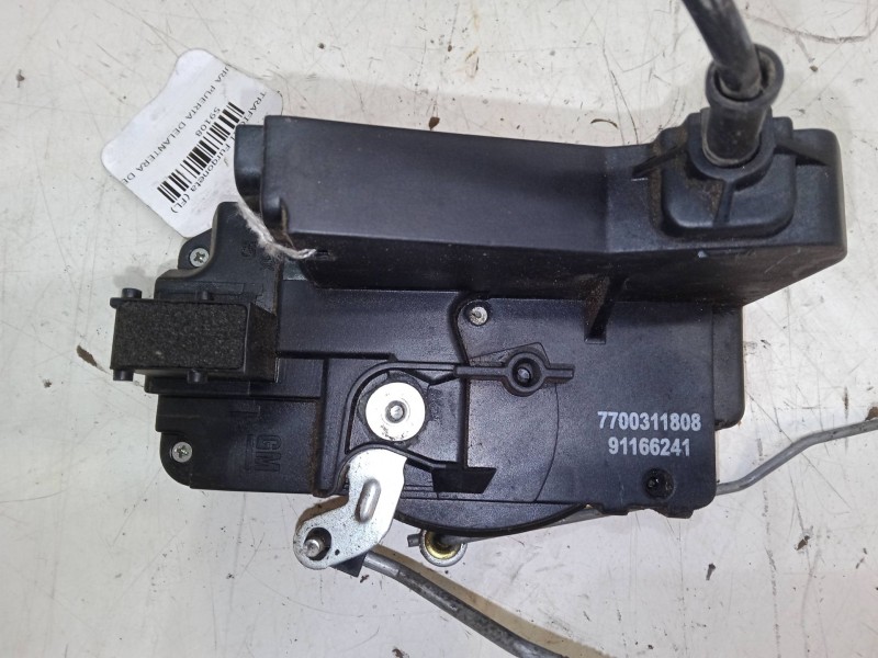 Recambio de cerradura puerta delantera derecha para renault trafic ii furgoneta (fl) 2.0 dci 115 (fl01, fl0u) referencia OEM IAM