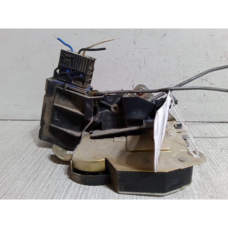 Recambio de cerradura puerta trasera derecha para bmw 3 (e36) 316 i referencia OEM IAM   