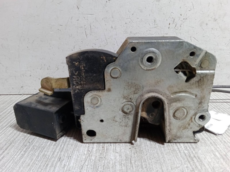 Recambio de cerradura puerta trasera derecha para bmw 3 (e36) 316 i referencia OEM IAM   