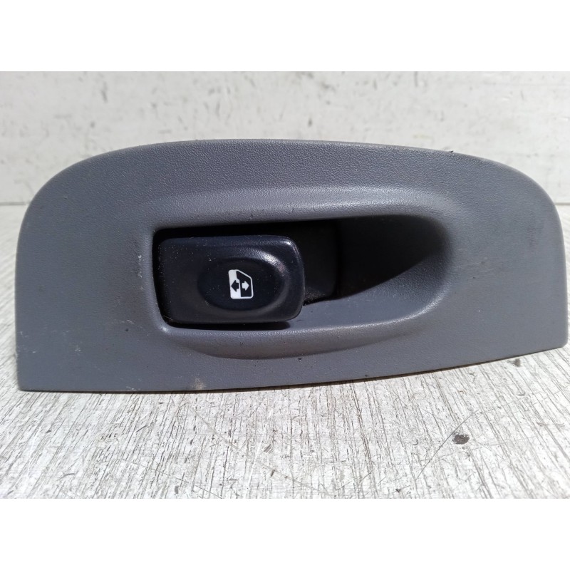Recambio de mando elevalunas delantero derecho para renault megane i (ba0/1_) 1.6 16v (ba04, ba0b, ba11, ba1j, ba16, ba19, ba1k,