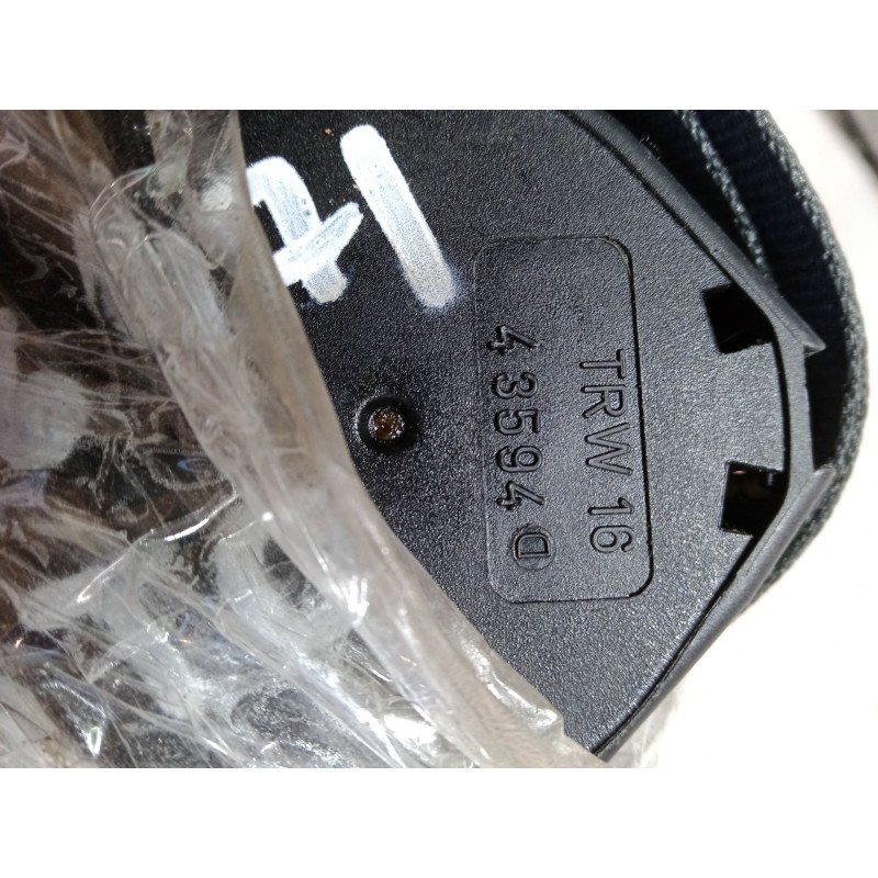 Recambio de cinturon seguridad trasero central para renault clio ii (bb_, cb_) 1.2 (bb0a, bb0f, bb10, bb1k, bb28, bb2d, bb2h, cb