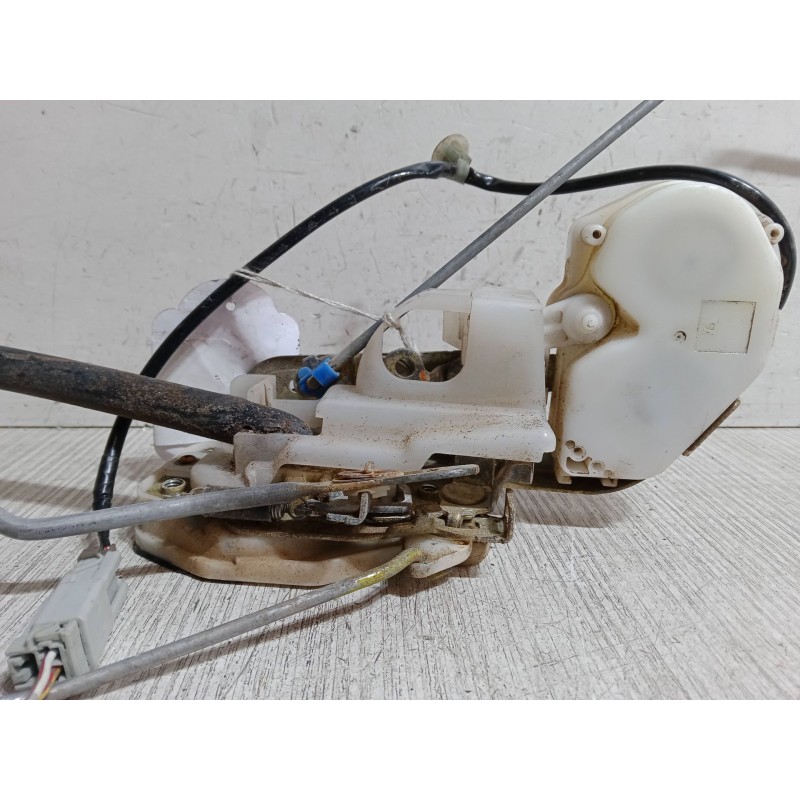 Recambio de cerradura puerta delantera derecha para honda cr-v i (rd) 2.0 16v 4wd (rd1, rd3) referencia OEM IAM   