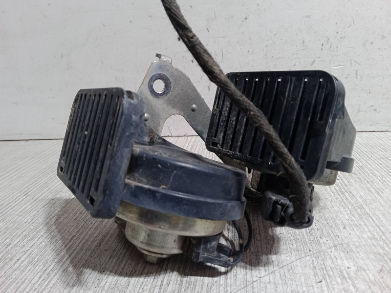 Recambio de claxon para opel astra j (p10) 1.7 cdti (68) referencia OEM IAM   