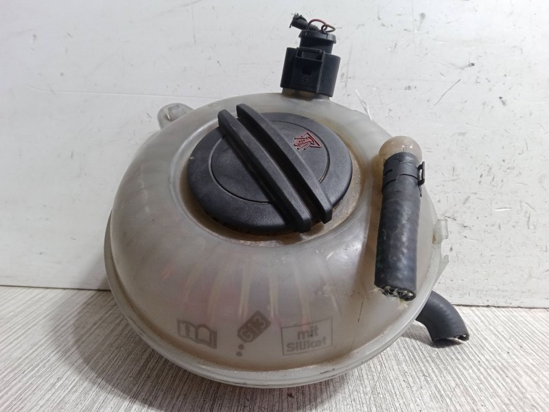 Recambio de botella expansion para seat leon st (5f8) 2.0 tdi referencia OEM IAM 5Q0121407A  