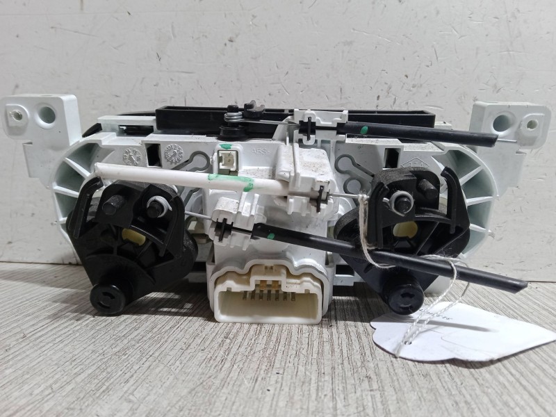 Recambio de mando calefaccion / a/a para dacia sandero ii 1.5 dci 75 / blue dci 75 (b8jw, b8m4, b8ah, b8m7, b8m6) referencia OEM