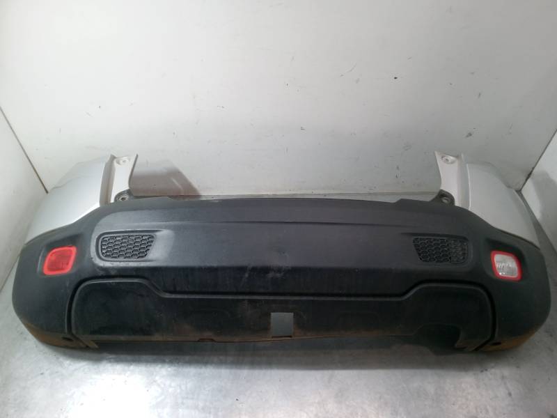 PARAGOLPES TRASERO 