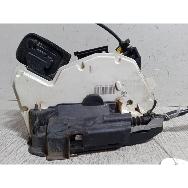 Recambio de cerradura puerta delantera derecha para seat leon st (5f8) 2.0 tdi referencia OEM IAM 16A5K1837016E  