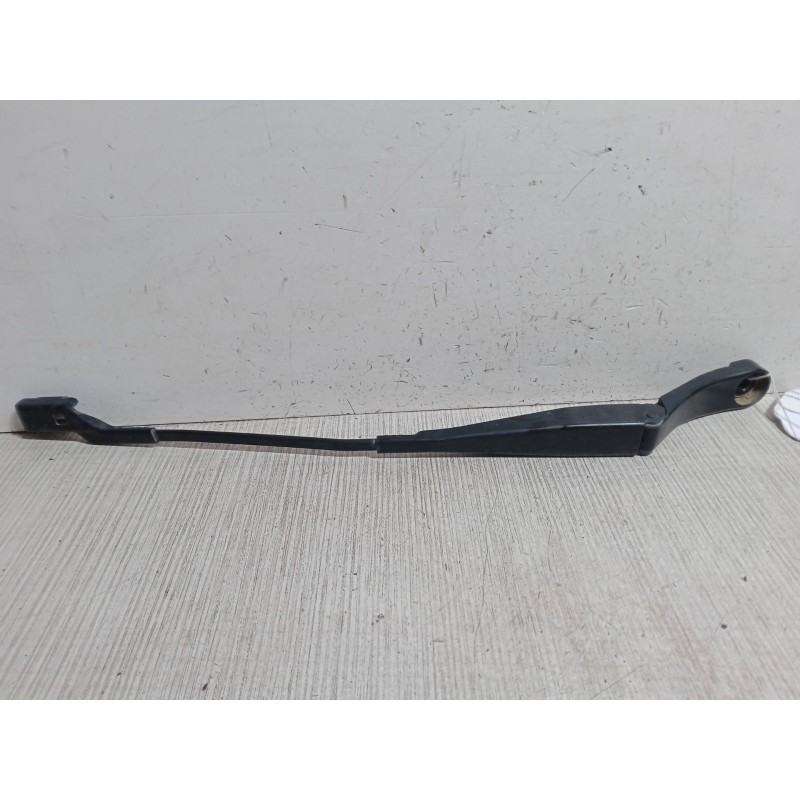 Recambio de brazo limpia delantero izquierdo para ford ka+ iii (uk, fk) 1.2 ti-vct referencia OEM IAM   