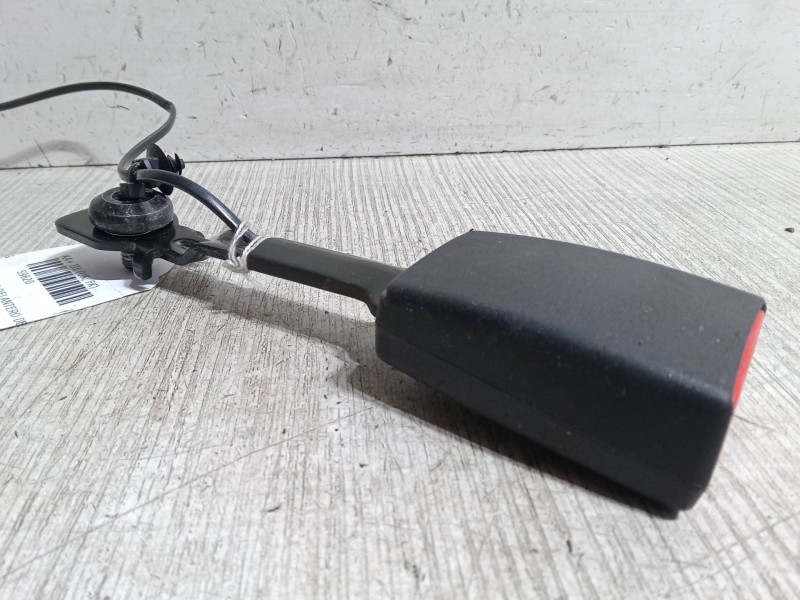 Recambio de anclaje cinturon delantero derecho para ford ka+ iii (uk, fk) 1.2 ti-vct referencia OEM IAM   