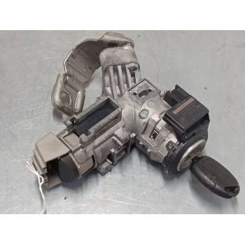 CLAUSOR 8A6T15607AB 
