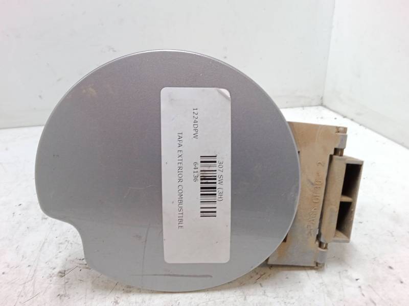 TAPA EXTERIOR COMBUSTIBLE 