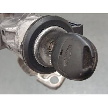 CLAUSOR 8A6T15607AB 