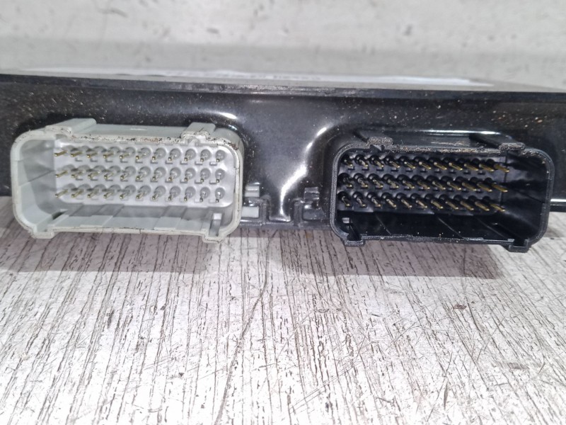 Recambio de centralita motor uce para honda cbr (601cc - ) cbr 650 r (rh01) referencia OEM IAM 38770MKYDL1  