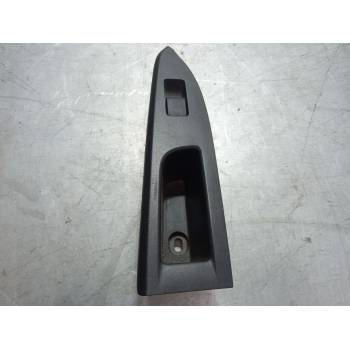 MANDO ELEVALUNAS TRASERO DERECHO D65166370 