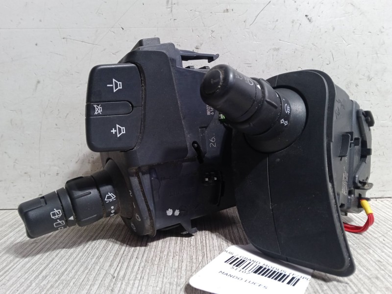 Recambio de mando luces para renault modus / grand modus (f/jp0_) 1.4 (jp01, jp0j) referencia OEM IAM 7701057088A  