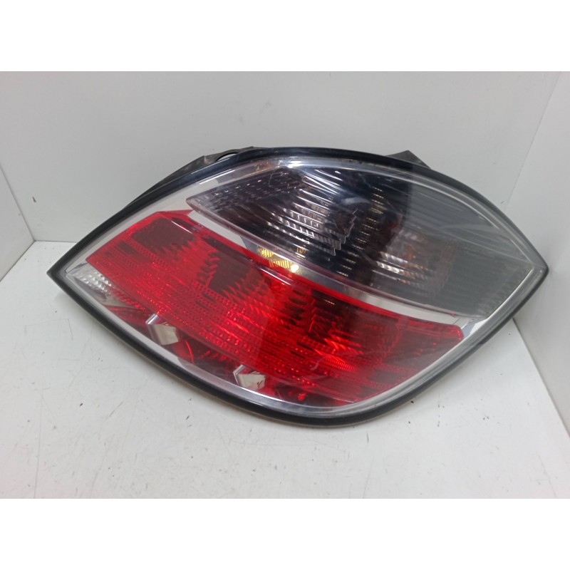 Recambio de piloto trasero derecho para opel astra h furgoneta/station wagon (l70) 1.7 cdti (l70) referencia OEM IAM 13222325  