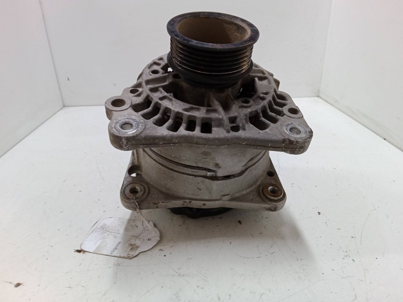 Recambio de alternador para nissan atleon tk35/1 referencia OEM IAM   