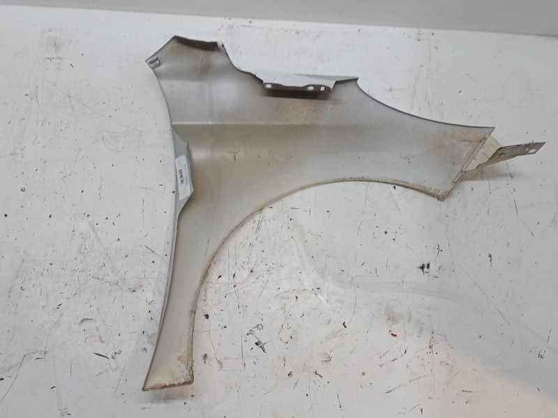 Recambio de aleta delantera izquierda para peugeot 207/207+ (wa_, wc_) 1.4 16v referencia OEM IAM   