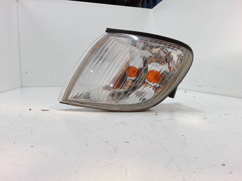 Recambio de intermitente delantero izquierdo para hyundai h-1 / starex autobús (a1) 2.5 tci referencia OEM IAM   