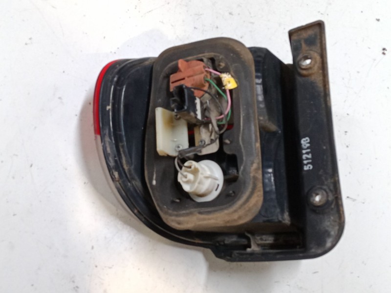 Recambio de piloto trasero izquierdo para hyundai h-1 / starex autobús (a1) 2.5 tci referencia OEM IAM   