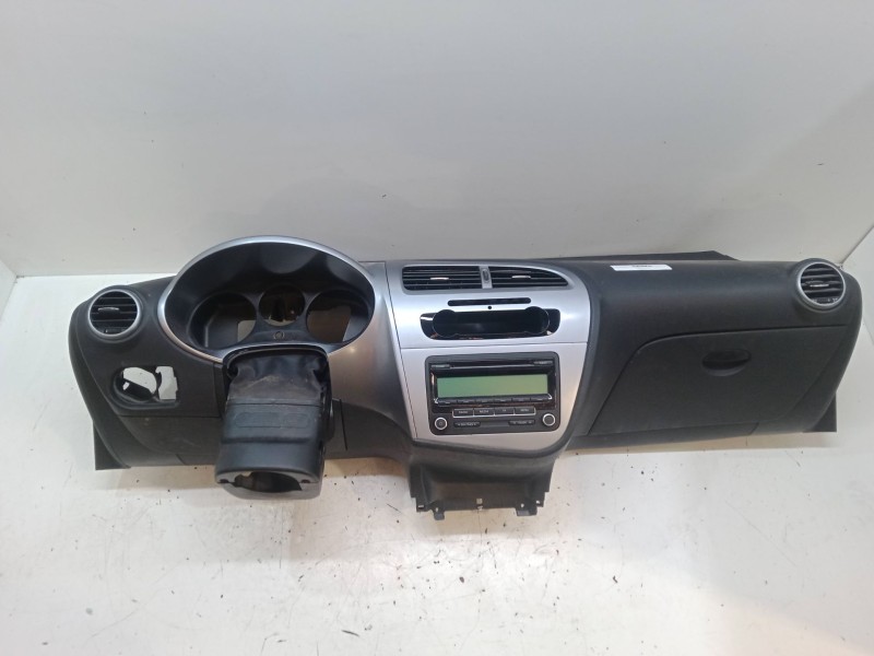 Recambio de salpicadero para seat leon (1p1) 1.4 tsi referencia OEM IAM   