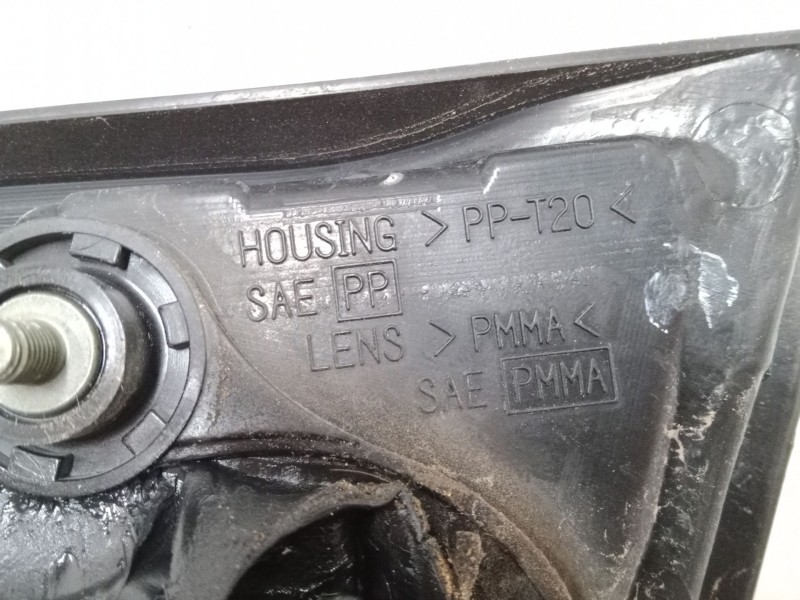 Recambio de piloto trasero porton derecho para nissan almera i hatchback (n15) 1.4 referencia OEM IAM   