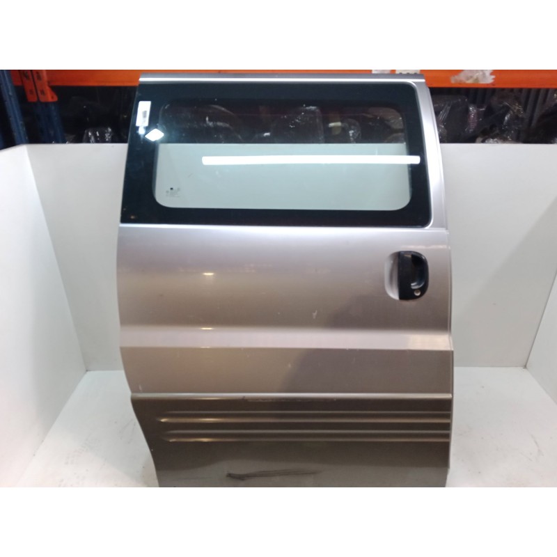 Recambio de puerta lateral corredera derecha para hyundai h-1 / starex autobús (a1) 2.5 tci referencia OEM IAM   