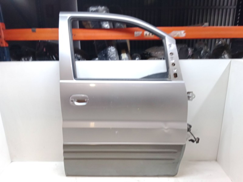 Recambio de puerta delantera derecha para hyundai h-1 / starex autobús (a1) 2.5 tci referencia OEM IAM   