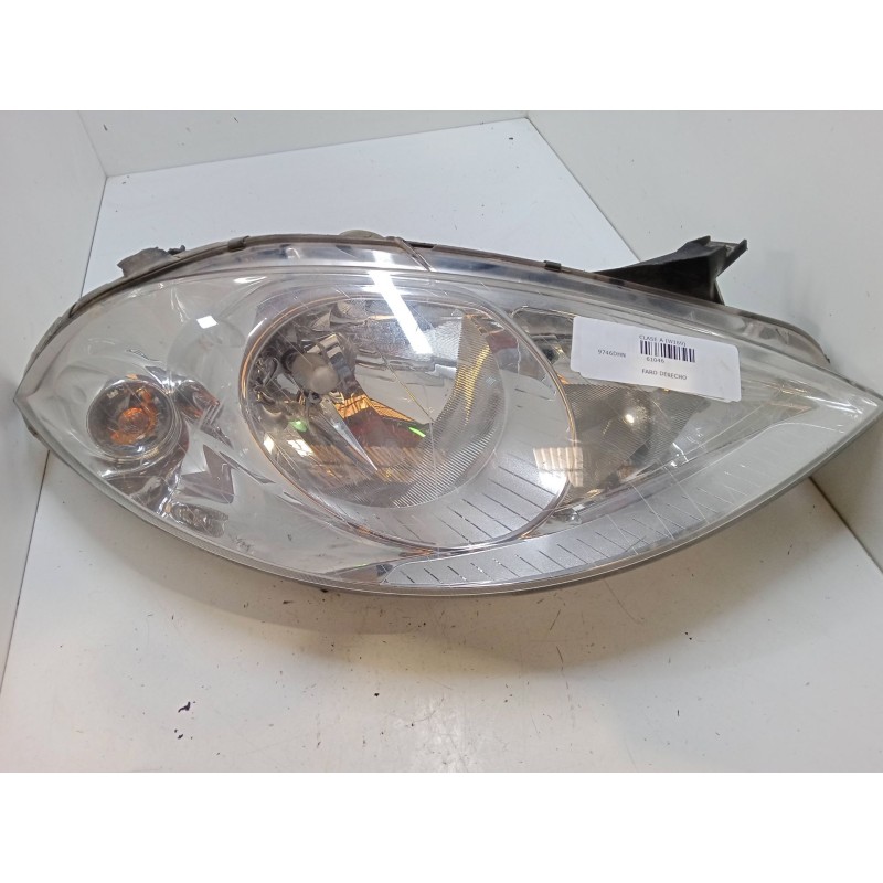 Recambio de faro derecho para mercedes-benz clase a (w169) a 170 (169.032, 169.332) referencia OEM IAM A1698200261  