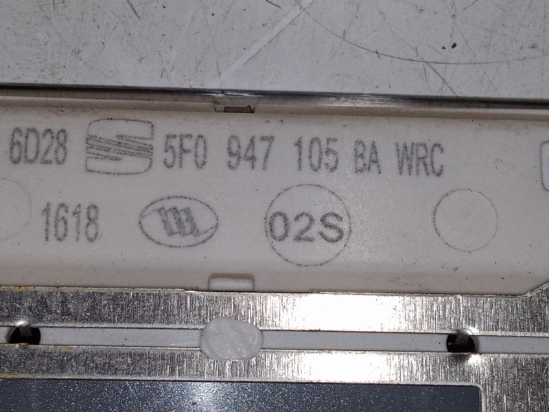 Recambio de luz interior delantera para seat leon (5f1) 1.4 tsi referencia OEM IAM 5F0947105BA  