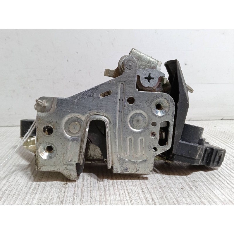 Recambio de cerradura puerta delantera izquierda para mercedes-benz clase e (w210) e 320 (210.055) referencia OEM IAM   