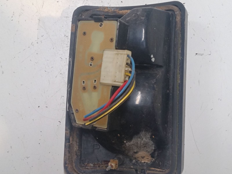 Recambio de piloto trasero derecho para fiat 126 (126_) 650 referencia OEM IAM   