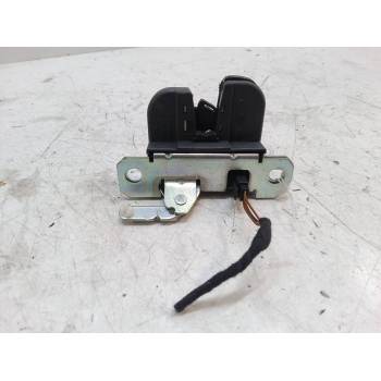 CERRADURA MALETERO / PORTON 