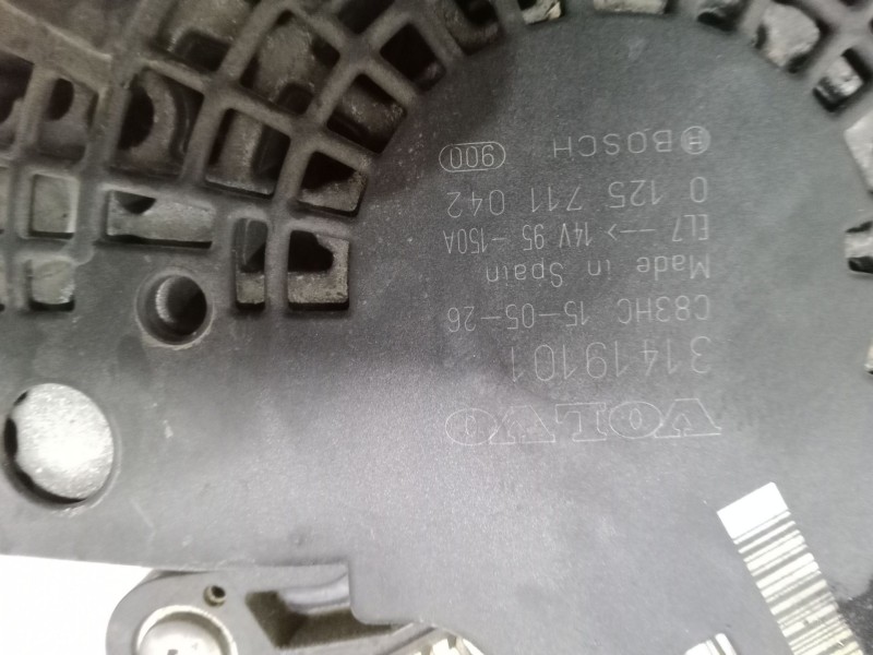 Recambio de alternador para volvo v40 hatchback (525) d2 referencia OEM IAM 31419101  0125711042